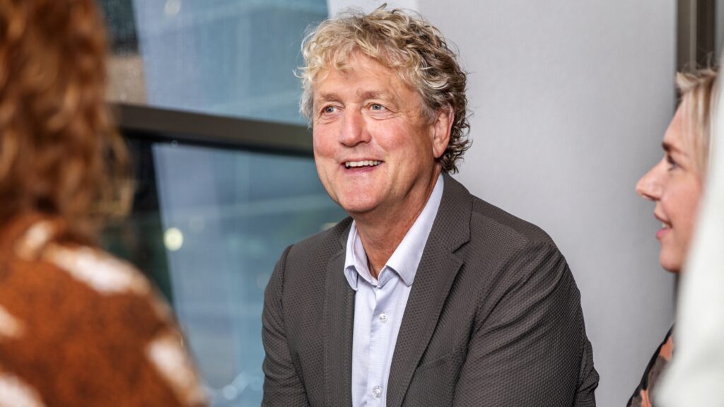 Chert Hento Directeur en motivator Modern Leiderschap